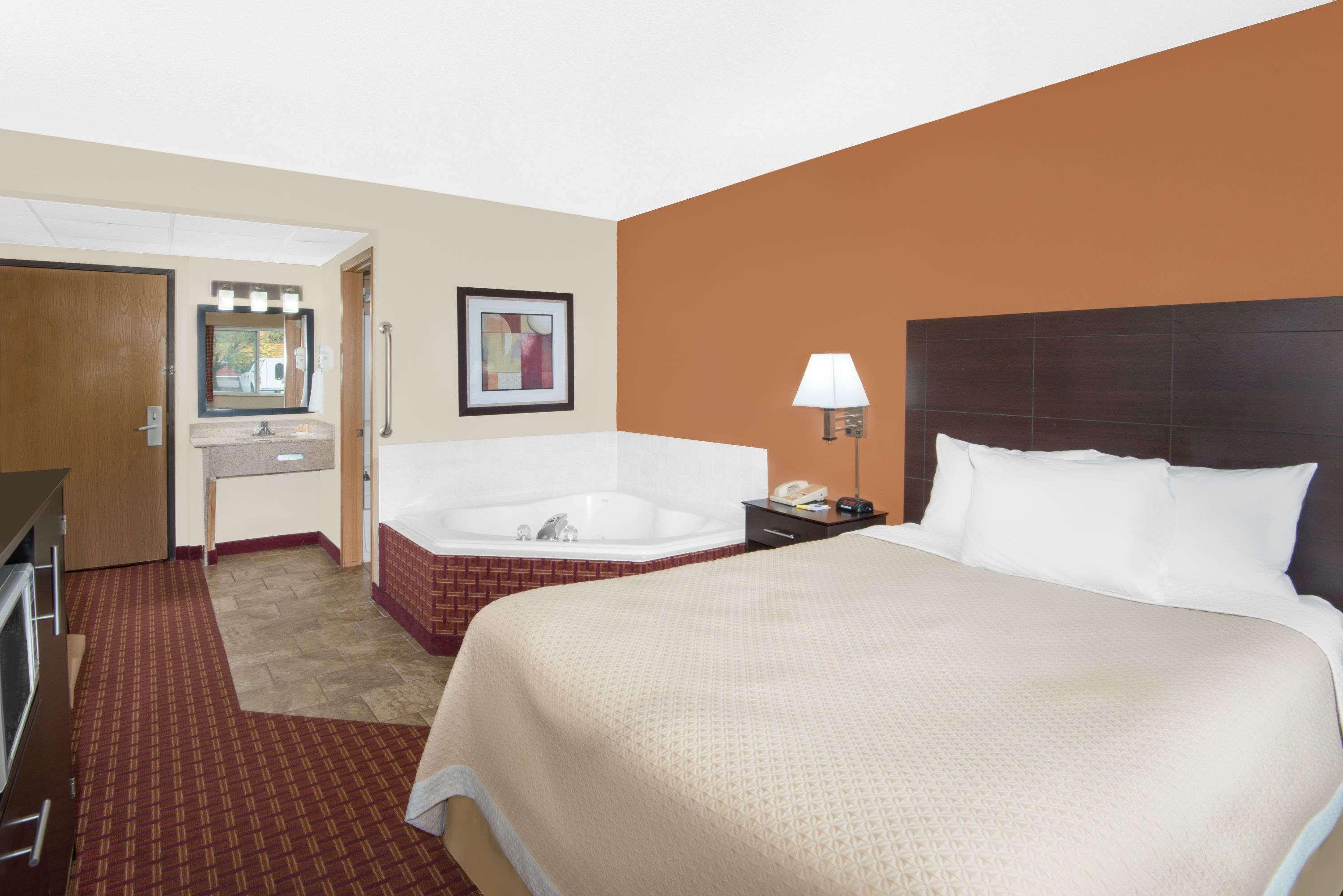 Days Inn By Wyndham Ames Extérieur photo