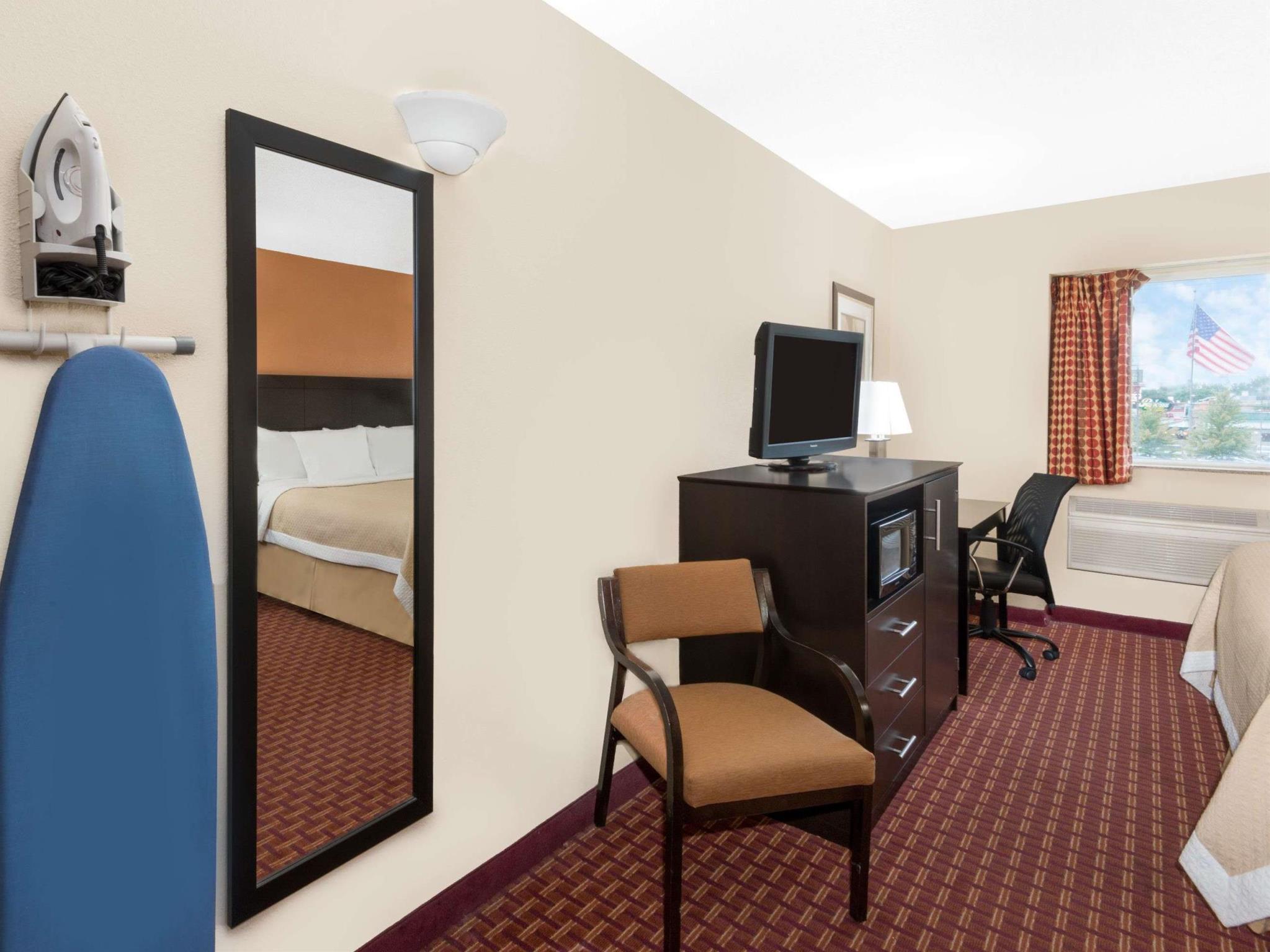 Days Inn By Wyndham Ames Extérieur photo