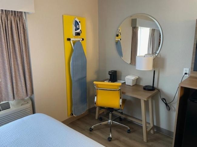 Days Inn By Wyndham Ames Extérieur photo