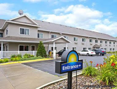 Days Inn By Wyndham Ames Extérieur photo